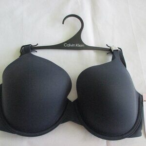 NWT - CALVIN KLEIN  bra - sz 34DD - style F3837-460 - MSRP $46.